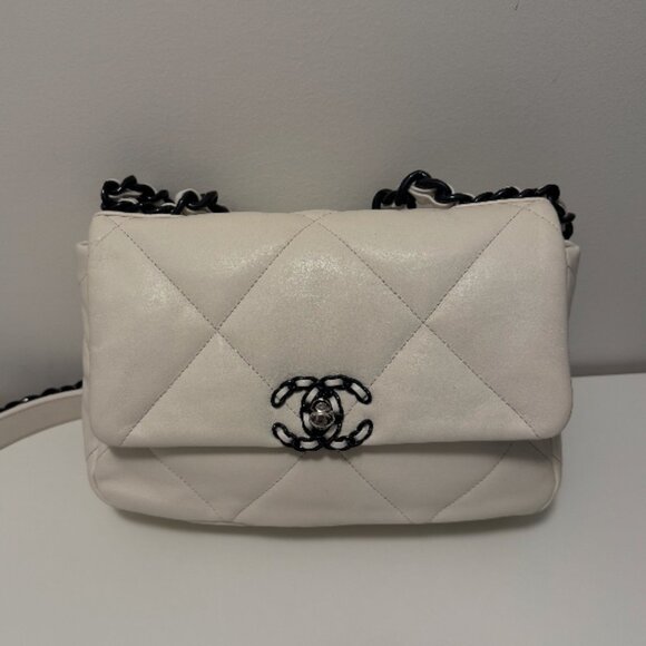 Chanel 19' Small - White Lambskin Leather - Picture 1 of 6